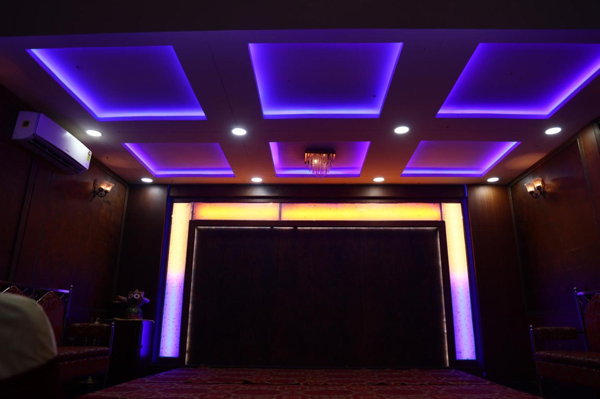 Hotel Bhubaneswari Classic Brahmapur Esterno foto