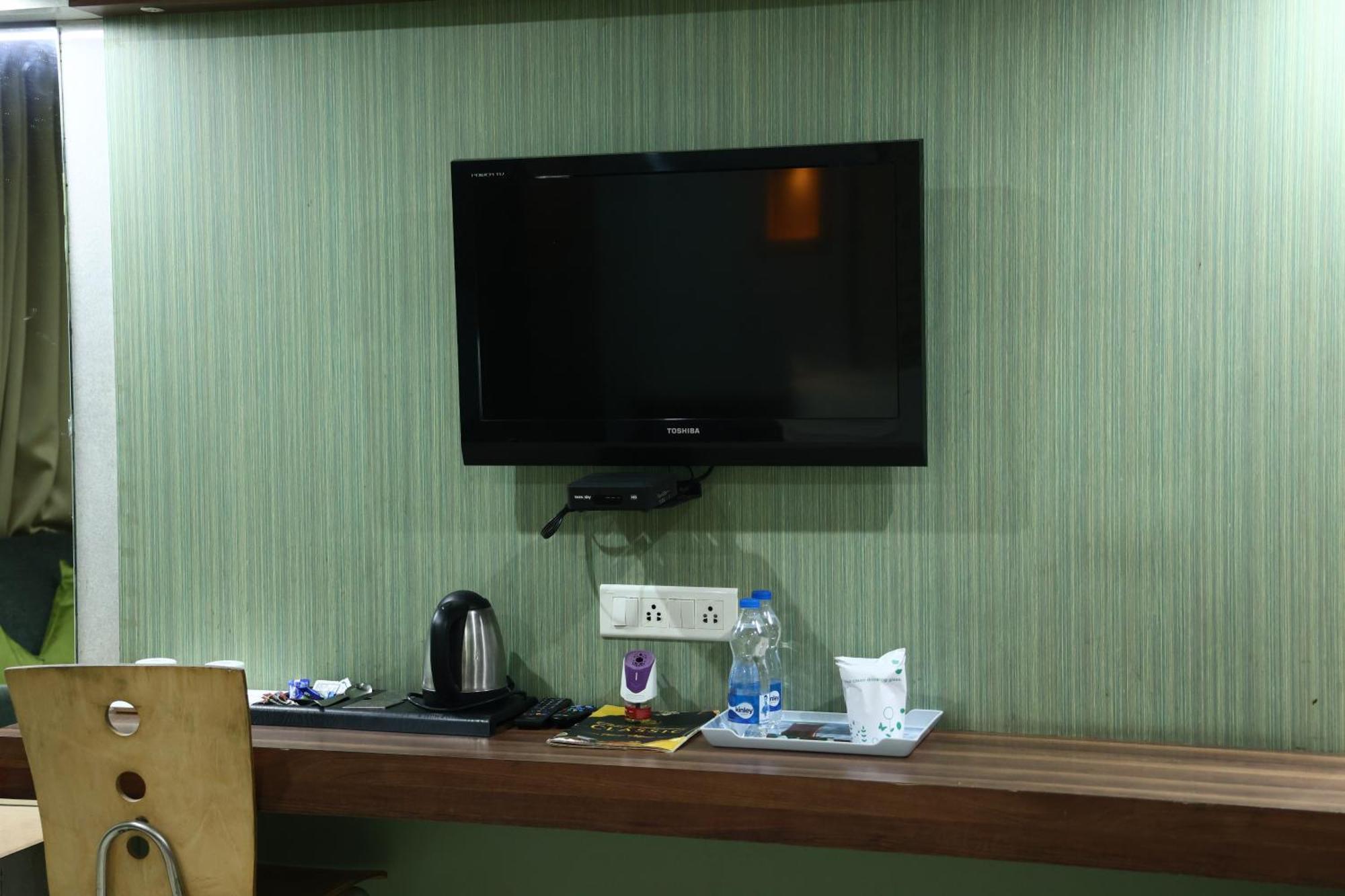 Hotel Bhubaneswari Classic Brahmapur Esterno foto