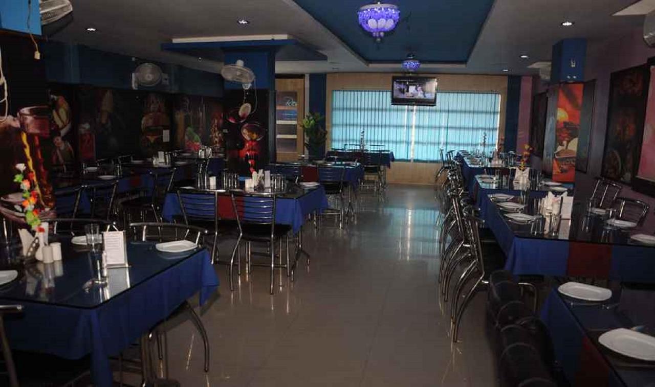 Hotel Bhubaneswari Classic Brahmapur Esterno foto